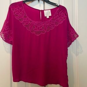 Line & Dot 100% silk blouse size large NWT